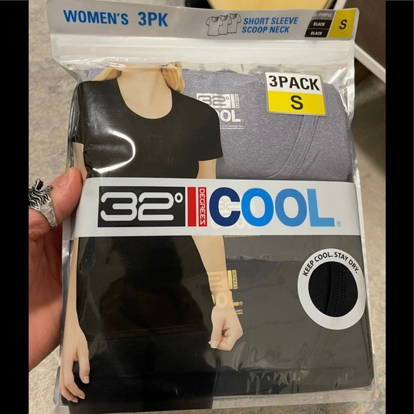 Brand New 3-Pack Women's Small 32 Degrees COOL Short Sleeve Scoop Neck Shirts - Picture 4 of 10